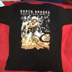 Garth Brooks concert tshirt